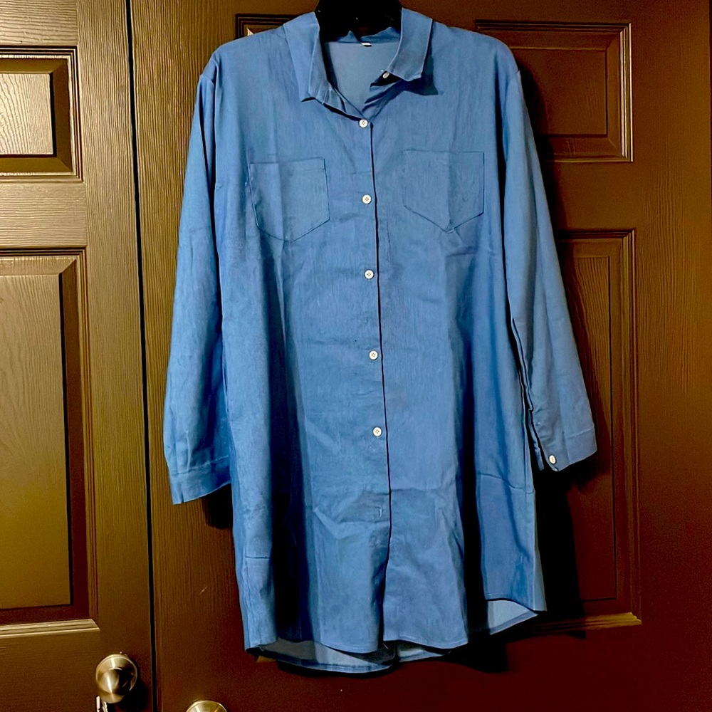 Super cute never worn lightweight jean dress.